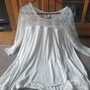 ELEGANT BOHO IVORY LACE TUNIC